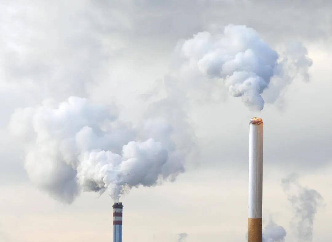 1638172208877702.jpg 肺癌一查就是晚期?其实11个信号早早给出了暗示,只是你没在意!