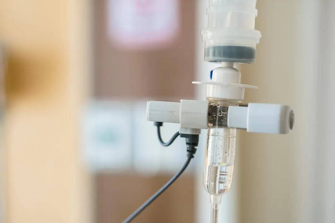 1642586425697644.jpg 初遇肺癌,免疫药物该怎么选?